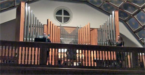 Sopran und Trompete begleitet von der Orgel